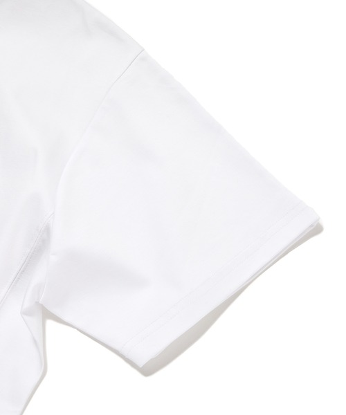 MEN'S BIGI（メンズビギ）の「【1PIU1UGUALE3 RELAX】シルケットポンチアーチロゴTシャツ（Tシャツ/カットソー・メンズ・ホワイト/ブラック・01/02/03）」の11枚目の写真