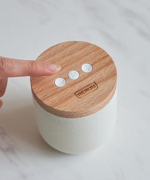 BIRTHDAY BAR（バースデイバー）の「RERUU ワイヤレススピーカー360°（スピーカー・レディース・ウッド・フリー）」の3枚目の写真