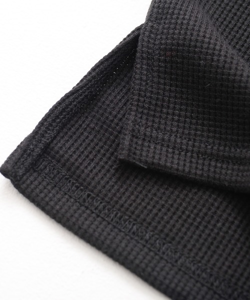 Revo.（レボ）の「ワッフル 裾スクエア ノースリーブ カットソー / レイヤード ロング丈 タンクトップ（タンクトップ・メンズ・ホワイト/ブラック・M/L）」の6枚目の写真