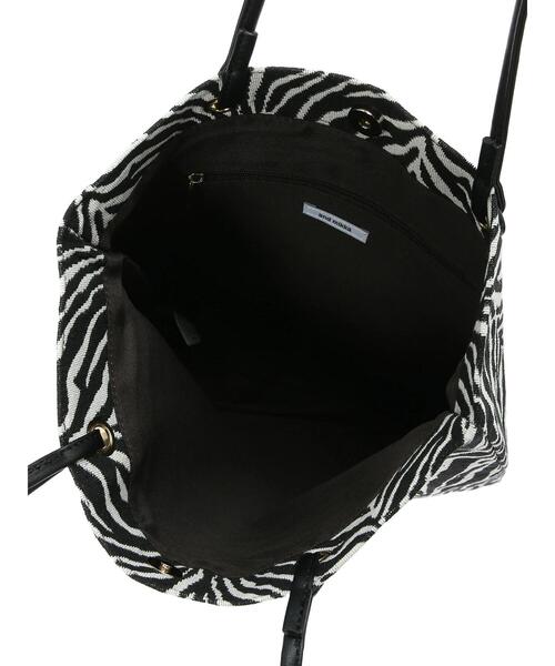 Green Parks(グリーンパークス)の「andmikka.アニマルジャガードトートバッグ(トートバッグ・レディース・ブラック/レオパード・FREE)」の4枚目の写真