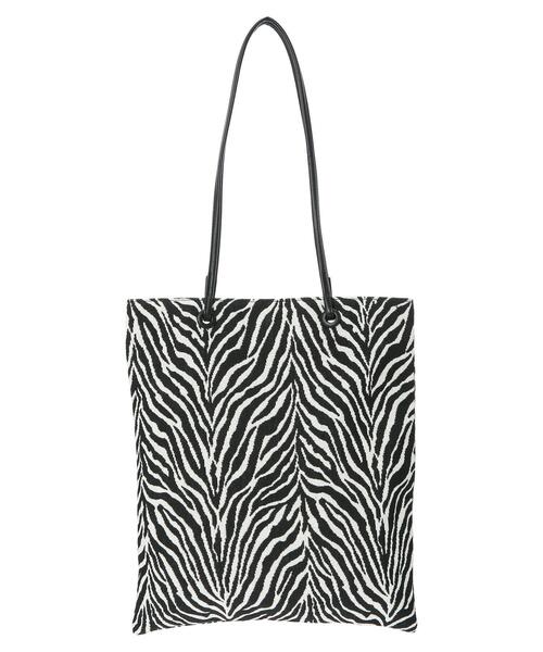 Green Parks(グリーンパークス)の「andmikka.アニマルジャガードトートバッグ(トートバッグ・レディース・ブラック/レオパード・FREE)」の3枚目の写真
