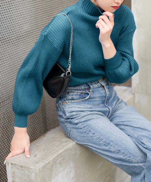 SpRay（スプレイ）の「ボリュームスリーブボトルネックニット（ニット/セーター・レディース・グリーン/アイボリー/イエロー/ブラウン/ピンクベージュ/グレー/レッド系その他/ブラック/ライトベージュ/パープル/ブルー・FREE）」の7枚目の写真