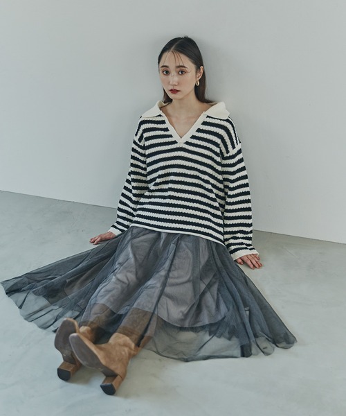 N.（N. Natural Beauty Basic）（エヌエヌナチュラルビューティーベーシック）の「◆チュールロングフレアスカート（スカート・レディース・ホワイト/グレー・MEDIUM）」の2枚目の写真