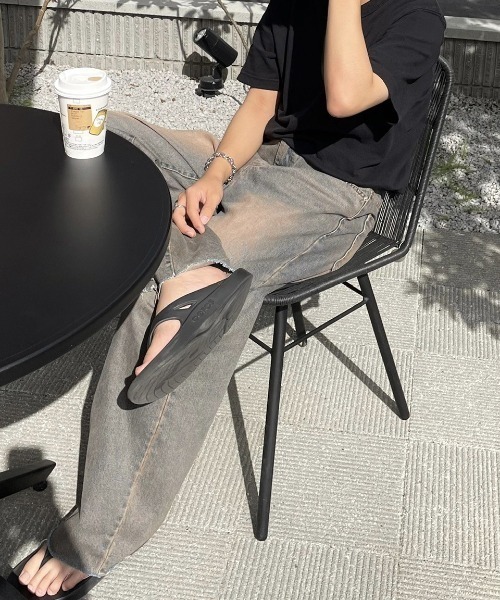 RENOL(レノル)の「韓国ファッション RENOL レノル cutting denim wide pants カッティング デニムパンツ デニムワイドパンツ ブリーチデニムパンツ ビンテージ風 ジーンズ 長ズボン(デニムパンツ・メンズ・ブルー系その他・L)」の3枚目の写真