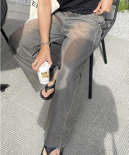 RENOL(レノル)の「韓国ファッション RENOL レノル cutting denim wide pants カッティング デニムパンツ デニムワイドパンツ ブリーチデニムパンツ ビンテージ風 ジーンズ 長ズボン(デニムパンツ・メンズ・ブルー系その他・L)」の2枚目の写真