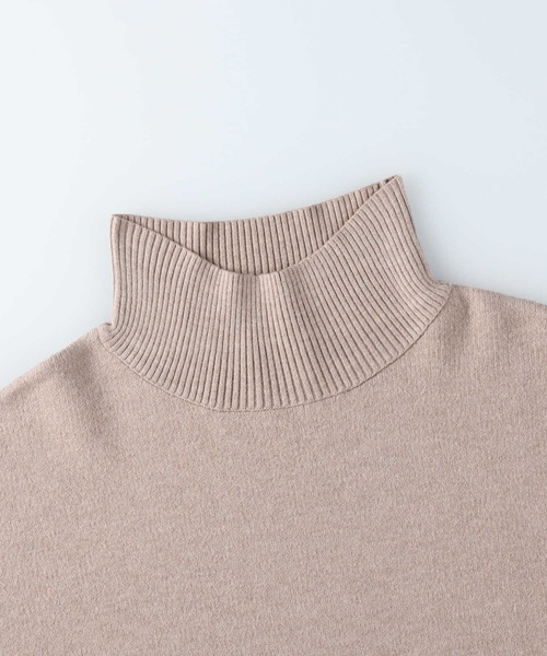 HONEYSUCKLE ROSE（ハニーサックルローズ）の「【HONEYSUCKLE ROSE】【キレイがつづくニット】マシュマロタッチハイネックニット（ニット/セーター・レディース・ブラック×ホワイト/ブラック/レッド/オフホワイト/ベージュ・L/M）」の9枚目の写真