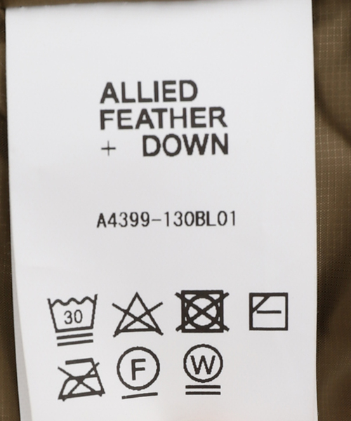 ALLIED FEATHER+DOWN（アライドフェザーダウン）の「【ALLIED FEATHER&DOWN / アライド フェザー&ダウン】Lounge Down Blouson（ダウンジャケット/コート・メンズ・ベージュ/ブラック・MEDIUM/LARGE/SMALL）」の8枚目の写真