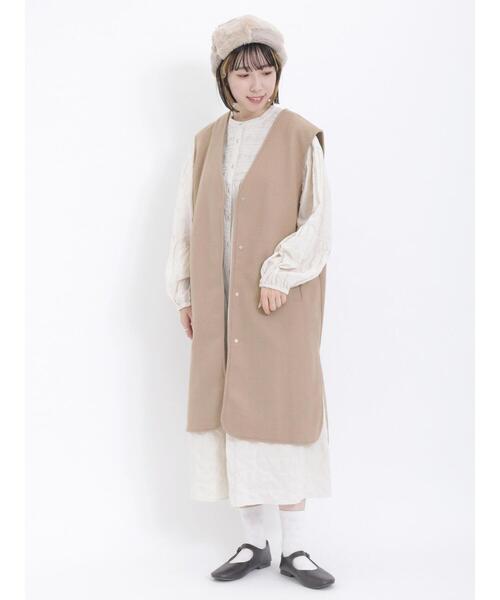 Samansa Mos2(サマンサ モスモス)の「ニットメルトンロングベスト(ベスト・レディース・キナリ/ブラック/ベージュ・F)」の13枚目の写真