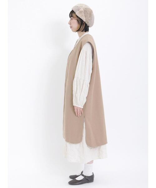 Samansa Mos2(サマンサ モスモス)の「ニットメルトンロングベスト(ベスト・レディース・キナリ/ブラック/ベージュ・F)」の15枚目の写真