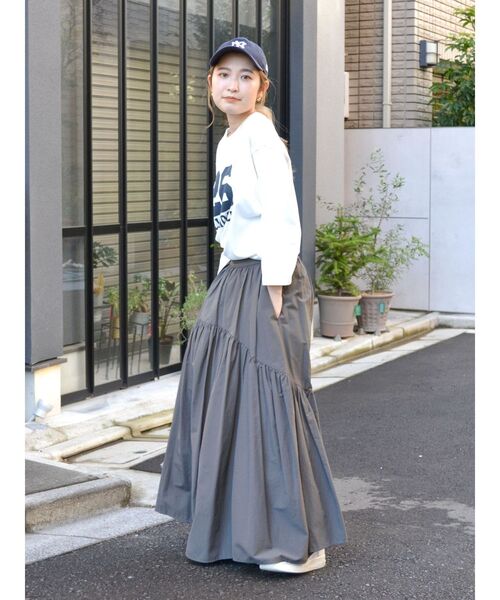 Ungrid(アングリッド)の「ギャザーデザインスカート(スカート・レディース・チャコールグレー/アイボリー・FREE)」の22枚目の写真