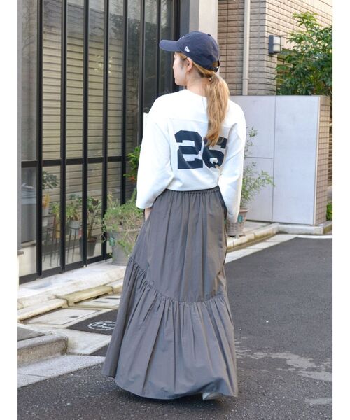 Ungrid(アングリッド)の「ギャザーデザインスカート(スカート・レディース・チャコールグレー/アイボリー・FREE)」の7枚目の写真