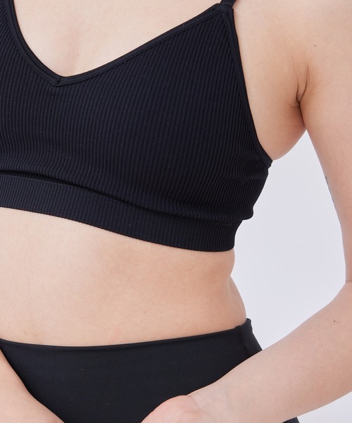 Spiritual Gangster（スピリチュアルギャングスター）の「【SPIRITUAL GANGSTER】DESTINY シームレスブラトップ（ブラジャー・レディース・ホワイト/ブラック/グレー・S）」の20枚目の写真