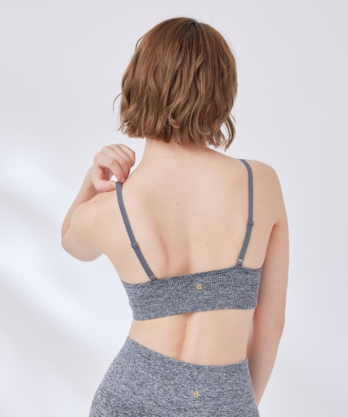 Spiritual Gangster（スピリチュアルギャングスター）の「【SPIRITUAL GANGSTER】DESTINY シームレスブラトップ（ブラジャー・レディース・ホワイト/ブラック/グレー・S）」の5枚目の写真