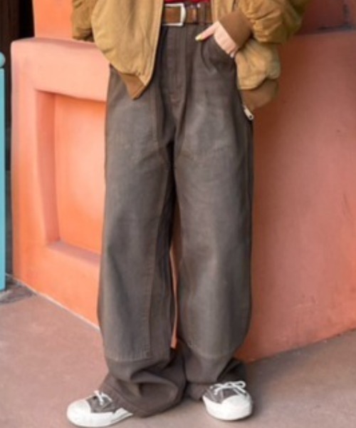 WudgeBoy（ワッジボーイ）の「over dye double knee denim（デニムパンツ・レディース・インディゴブルー/ブラック/ブラウン/ライトブルー/カーキ・LARGE/MEDIUM/SMALL）」の3枚目の写真