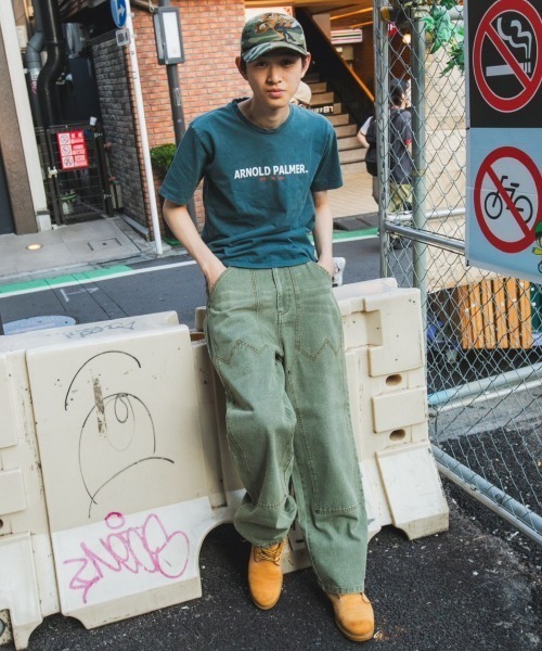 WudgeBoy（ワッジボーイ）の「over dye double knee denim（デニムパンツ・レディース・インディゴブルー/ブラック/ブラウン/ライトブルー/カーキ・LARGE/MEDIUM/SMALL）」の4枚目の写真