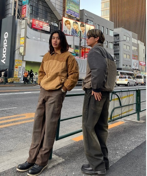 WudgeBoy（ワッジボーイ）の「over dye double knee denim（デニムパンツ・レディース・インディゴブルー/ブラック/ブラウン/ライトブルー/カーキ・LARGE/MEDIUM/SMALL）」の19枚目の写真