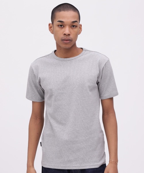 AVIREX（アヴィレックス）の「《DAILY/WEB限定》RIB SAME COLOR CREW NECK T-SHIRT / 同色プリント リブ 半袖 クルーネック Tシャツ デイリーウェア / AVIREX / アヴィレックス（Tシャツ/カットソー・メンズ・グレー/ブラック/ホワイト・L/S/XL/M）」の3枚目の写真