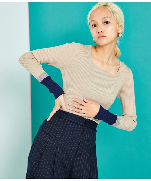Settimissimo（セッティミッシモ）の「スクエアネック 配色スリーブワイドリブ ニット（ニット/セーター・レディース・ミント/オフホワイト/ベージュ・FREE）」の11枚目の写真