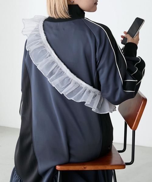 forksy.(フォルクシー)の「【forksy.】オーガンジーフリルスマホショルダー(スマホグッズ・レディース・ゴールド系/アイボリー系/シルバー系・FREE)」の16枚目の写真