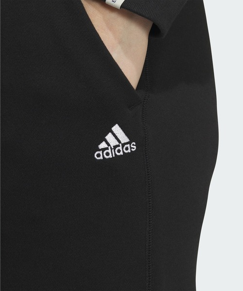 adidas(アディダス)の「エッセンシャルズ プラス スモールロゴ フレンチテリー テーパードパンツ / アディダス adidas(スウェットパンツ・レディース・ブラック/ベージュ/パープル/グリーン・MEDIUM/SMALL/X-LARGE/X-SMALL/XX-LARGE/LARGE)」の6枚目の写真