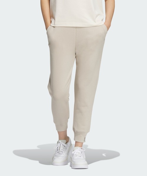 adidas(アディダス)の「エッセンシャルズ プラス スモールロゴ フレンチテリー テーパードパンツ / アディダス adidas(スウェットパンツ・レディース・ブラック/ベージュ/パープル/グリーン・MEDIUM/SMALL/X-LARGE/X-SMALL/XX-LARGE/LARGE)」の9枚目の写真