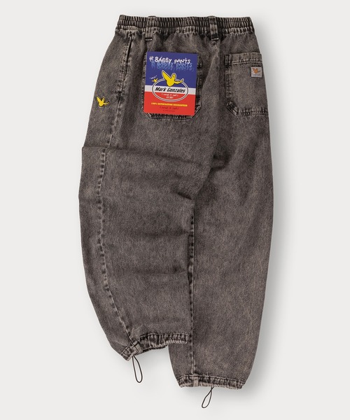 （What it isNt）ART BY MARKGONZALES（ワットイットイズント）の「【(What it isNt) ART BY MARK GONZALES/ワットイットイズント マークゴンザレス】ピスネーム付デニムスケーターパンツ/バギーパンツ/ウエストシャーリング（デニムパンツ・メンズ・ダークインディゴブルー/ブラック/ケミカルウォッシュ/ブラック系その他/ライトインディゴブルー・L/XL/M）」の2枚目の写真