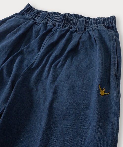 （What it isNt）ART BY MARKGONZALES（ワットイットイズント）の「【(What it isNt) ART BY MARK GONZALES/ワットイットイズント マークゴンザレス】ピスネーム付デニムスケーターパンツ/バギーパンツ/ウエストシャーリング（デニムパンツ・メンズ・ダークインディゴブルー/ブラック/ケミカルウォッシュ/ブラック系その他/ライトインディゴブルー・L/XL/M）」の19枚目の写真