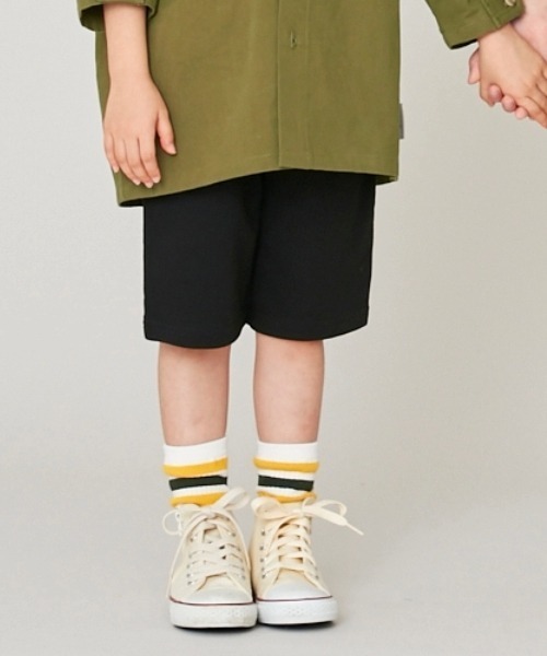and D. petit main(アンドディープティマイン)の「カットハーフパンツ(スウェットパンツ・キッズ・ベージュ/ブラック/トップグレー・130cm/120cm/110cm/100cm/90cm)」の1枚目の写真