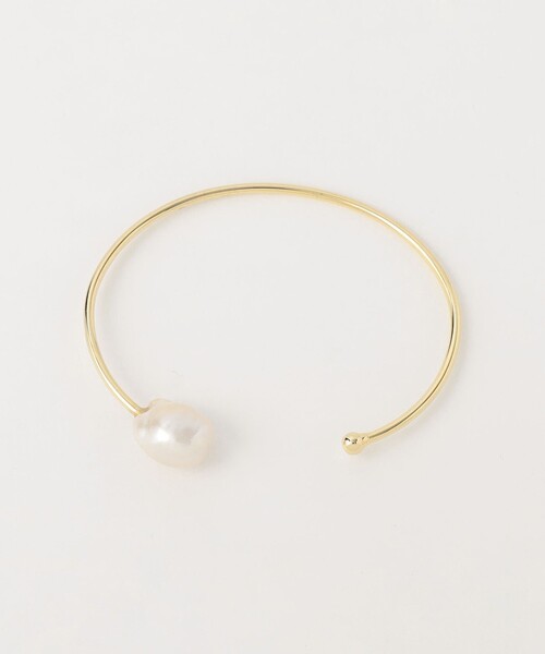 BEAUTY&YOUTH UNITED ARROWS（ビューティーアンドユースユナイテッドアローズ）の「淡水パール バングル（バングル/リストバンド・レディース・ゴールド・FREE）」の3枚目の写真