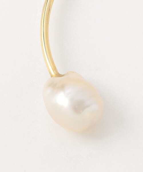 BEAUTY&YOUTH UNITED ARROWS（ビューティーアンドユースユナイテッドアローズ）の「淡水パール バングル（バングル/リストバンド・レディース・ゴールド・FREE）」の4枚目の写真