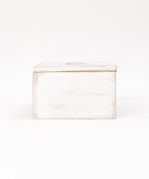 LBC(エルビーシー)の「【ZOZO限定】フローラティッシュケース(収納グッズ・レディース・ホワイト/ブラウン・FREE)」の6枚目の写真