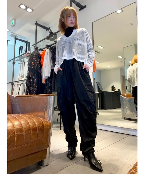 ALLSAINTS(オールセインツ)の「REBECCA POINTED TOE LEATHER BUCKLE BOOTS | REBECCA ポインテッド トゥ レザー バックル ブーツ(ブーツ・レディース・ブラック・UK5/UK6/UK4/UK3)」の9枚目の写真
