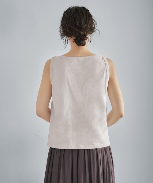 STYLE DELI(スタイルデリ)の「ボートネックタンクトップ(Tシャツ/カットソー・レディース・ホワイト/ブラック/グレー系その他/ライトベージュ・MEDIUM)」の13枚目の写真