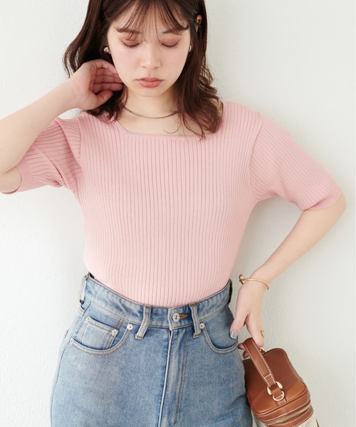natural couture(ナチュラルクチュール)の「プチプラスクエアワイドリブニット(ニット/セーター・レディース・グレイッシュベージュ/ブラック/サックスブルー/アイボリー/ピンク/グリーン・FREE)」の2枚目の写真