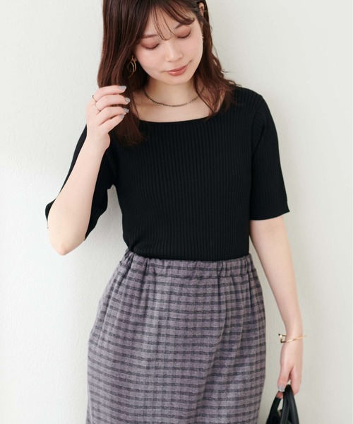 natural couture(ナチュラルクチュール)の「プチプラスクエアワイドリブニット(ニット/セーター・レディース・グレイッシュベージュ/ブラック/サックスブルー/アイボリー/ピンク/グリーン・FREE)」の13枚目の写真