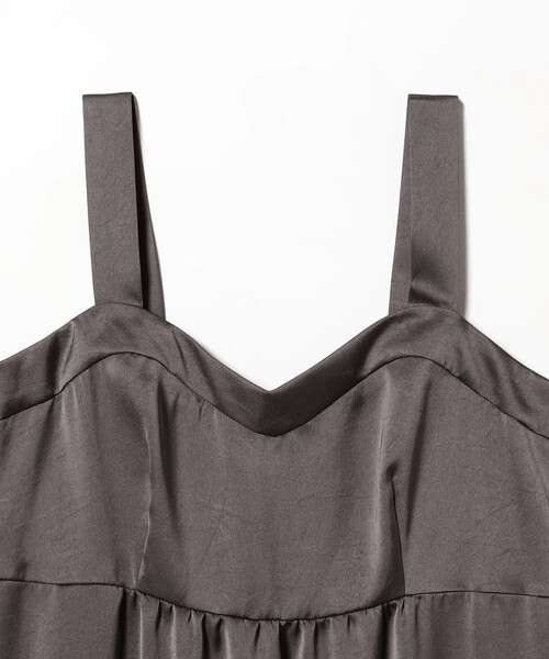 Demi-Luxe BEAMS（デミルクス ビームス）の「Demi-Luxe BEAMS / サテン ギャザー キャミソールワンピース（ワンピース・レディース・グレー/ブラック・36/38）」の17枚目の写真