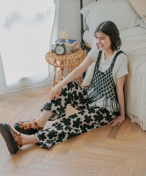 niko and...(ニコアンド)の「マクラメフリンジベスト(ベスト・レディース・ブラック/アイボリー・FREE)」の10枚目の写真