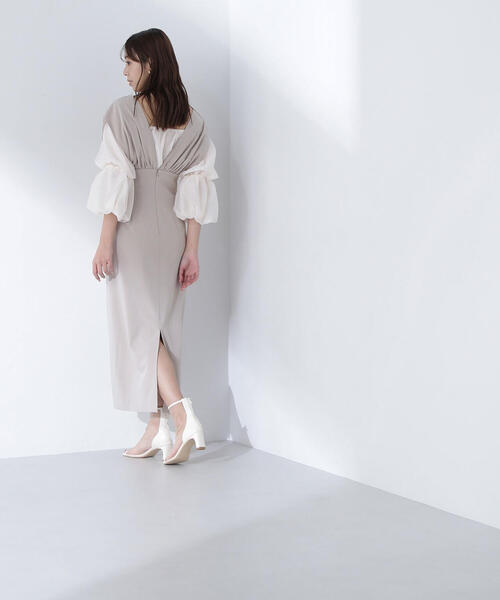 NATURAL BEAUTY BASIC(ナチュラルビューティーベーシック)の「◇Vネックギャザーナロージャンスカ(ジャンパースカート・レディース・ブラック/ベージュ/ブラウン・MEDIUM/SMALL)」の22枚目の写真