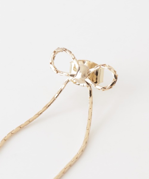 URBAN RESEARCH Sonny Label（アーバンリサーチサニーレーベル）の「メタルリボンピアス（ピアス（両耳用）・レディース・ゴールド/シルバー・ONE）」の7枚目の写真