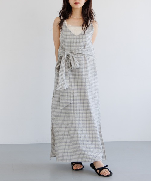 flower(フラワー)の「ブリージーチェックワンピース(ワンピース・レディース・ブルー/ベージュ・FREE)」の2枚目の写真