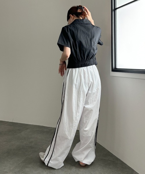 ISOOK(アイスー)の「【ISOOK / アイスー】サイドラインナイロンパンツ / サイドラインパンツ カーゴパンツ ジャージ トラックパンツ ZOZOTOWN限定(その他パンツ・レディース・チャコールグレー/グレー/ホワイト・FREE)」の17枚目の写真