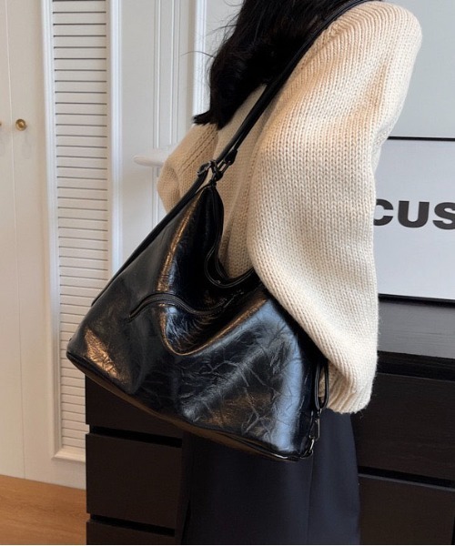 gossip!ロサンゼルス(ゴシップロサンゼルス)の「2WAYワンハンドルミニポケショルダー / トートバッグ/A4収納可能(ショルダーバッグ・レディース・シルバー/ブラック/オフホワイト/ブラウン・FREE)」の3枚目の写真