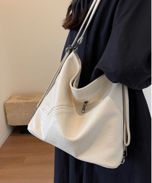 gossip!ロサンゼルス(ゴシップロサンゼルス)の「2WAYワンハンドルミニポケショルダー / トートバッグ/A4収納可能(ショルダーバッグ・レディース・シルバー/ブラック/オフホワイト/ブラウン・FREE)」の21枚目の写真