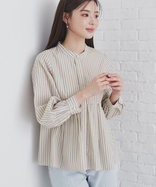 index(インデックス)の「◆ラメラインペプラムブラウス【洗濯機洗い可/イージーアイロン/防シワ】(シャツ/ブラウス・レディース・ベージュ系その他6/ホワイト系5/グレー系2/サックスブルー系2・40/38/42/36)」の3枚目の写真