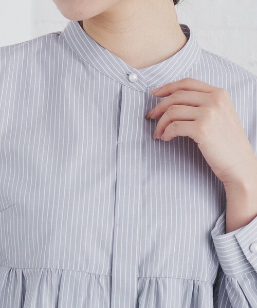 index(インデックス)の「◆ラメラインペプラムブラウス【洗濯機洗い可/イージーアイロン/防シワ】(シャツ/ブラウス・レディース・ベージュ系その他6/ホワイト系5/グレー系2/サックスブルー系2・40/38/42/36)」の12枚目の写真