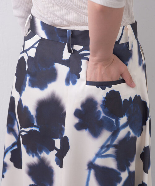 HERITANOVUM（ヘリテノーム）の「【HERITANOVUM】プリントスカート（スカート・レディース・ホワイト・FREE）」の15枚目の写真