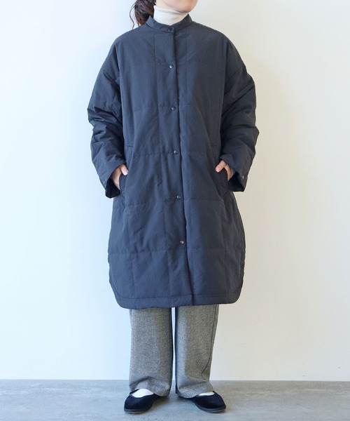 yuni（ユニ ）の「エボダウン ワイド バンドカラーシャツコート