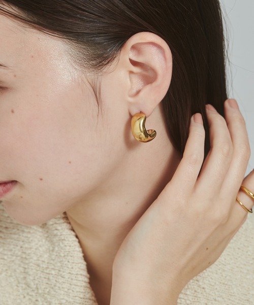 セール】【 金属アレルギー対応 】 ぷっくりピアス サージカル