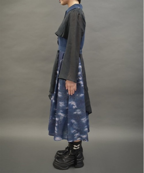 axes femme POETIQUE(アクシーズファムポエティック)の「ダークロマンスバイカラーワンピース(ワンピース・レディース・ワイン/ブルー/ブラック・MEDIUM)」の5枚目の写真