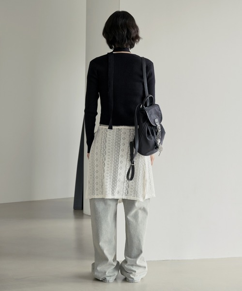 UNE MANSION(ユヌマンション)の「サイドスリットストリングリボン起毛ニットレースラップスカート(スカート・レディース・ブラック/アイボリー・FREE)」の5枚目の写真